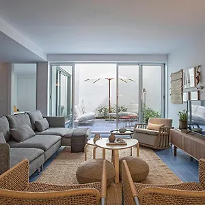 דירה Piso Azul Premium In Bairro Alto By Lovelystay, ליסבון