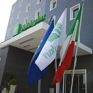 Milan Nord Zara By Ihg סיניסלו באלסמו